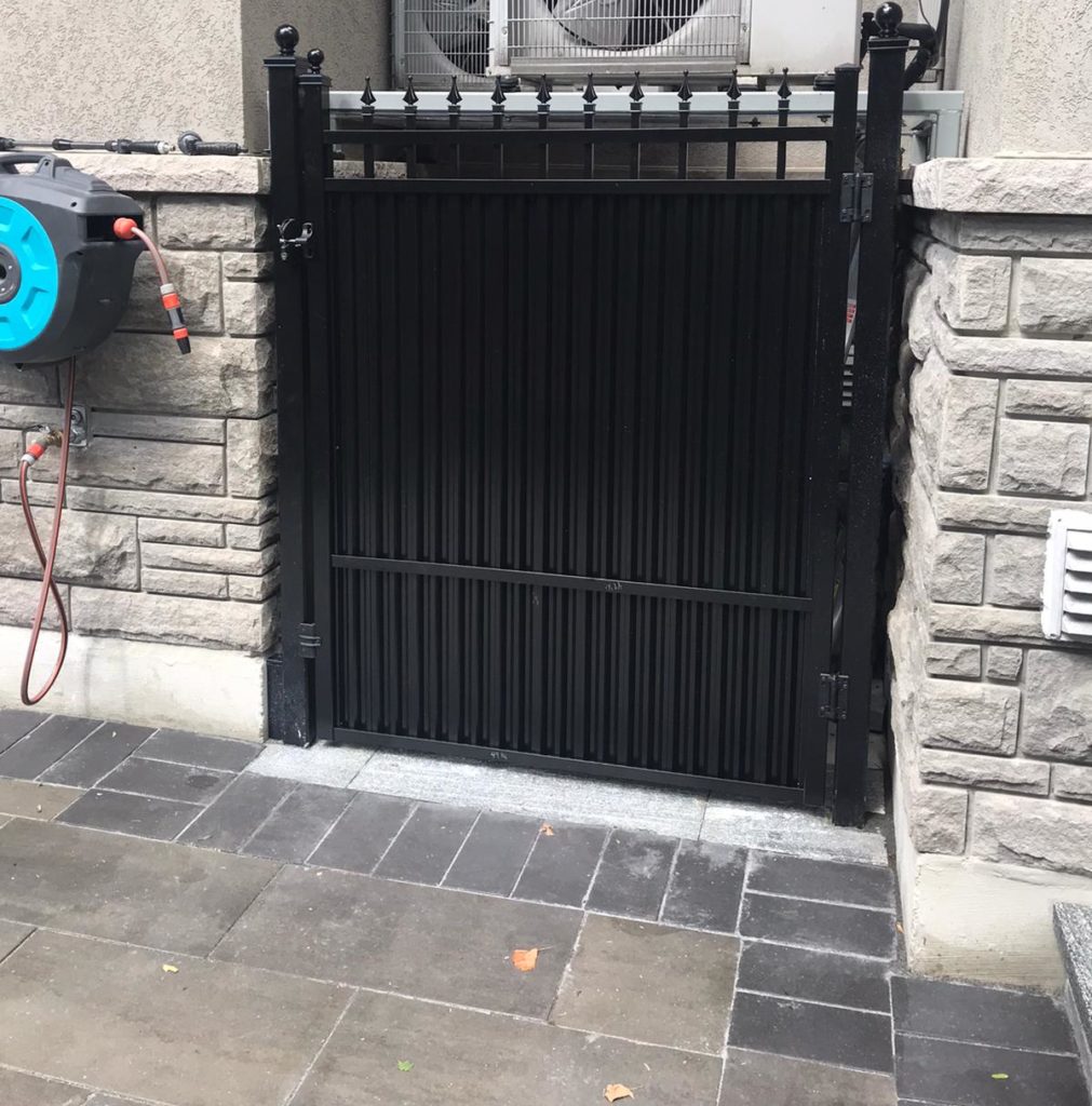 Aluminum Privacy Gate - Aluminum Fence Panels Canada