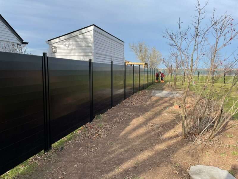 full privacy aluminum horizontal fence